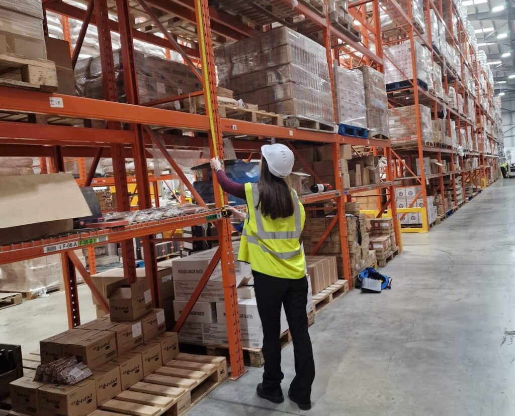 pallet racking maintenance - measuring the height